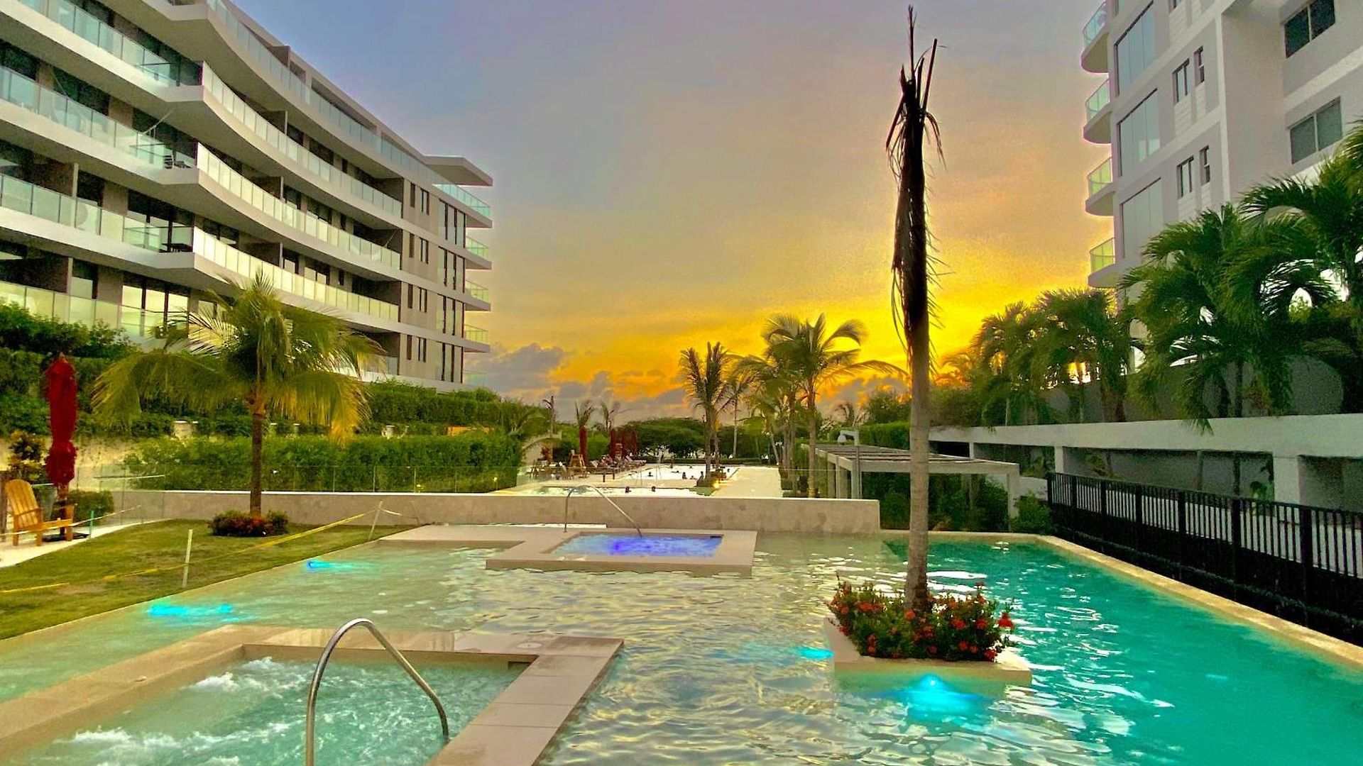 Manzanillo Del Mar - - Morros Zoe *
